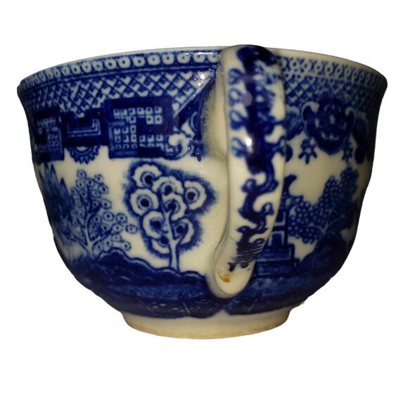 Vintage White Blue Willow Porcelain Tea Cup Made in Japan - Picture 4 of 5